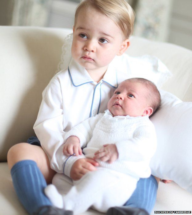 Cute! First Official Pics of Princess Charlotte with Prince George geotv.ge